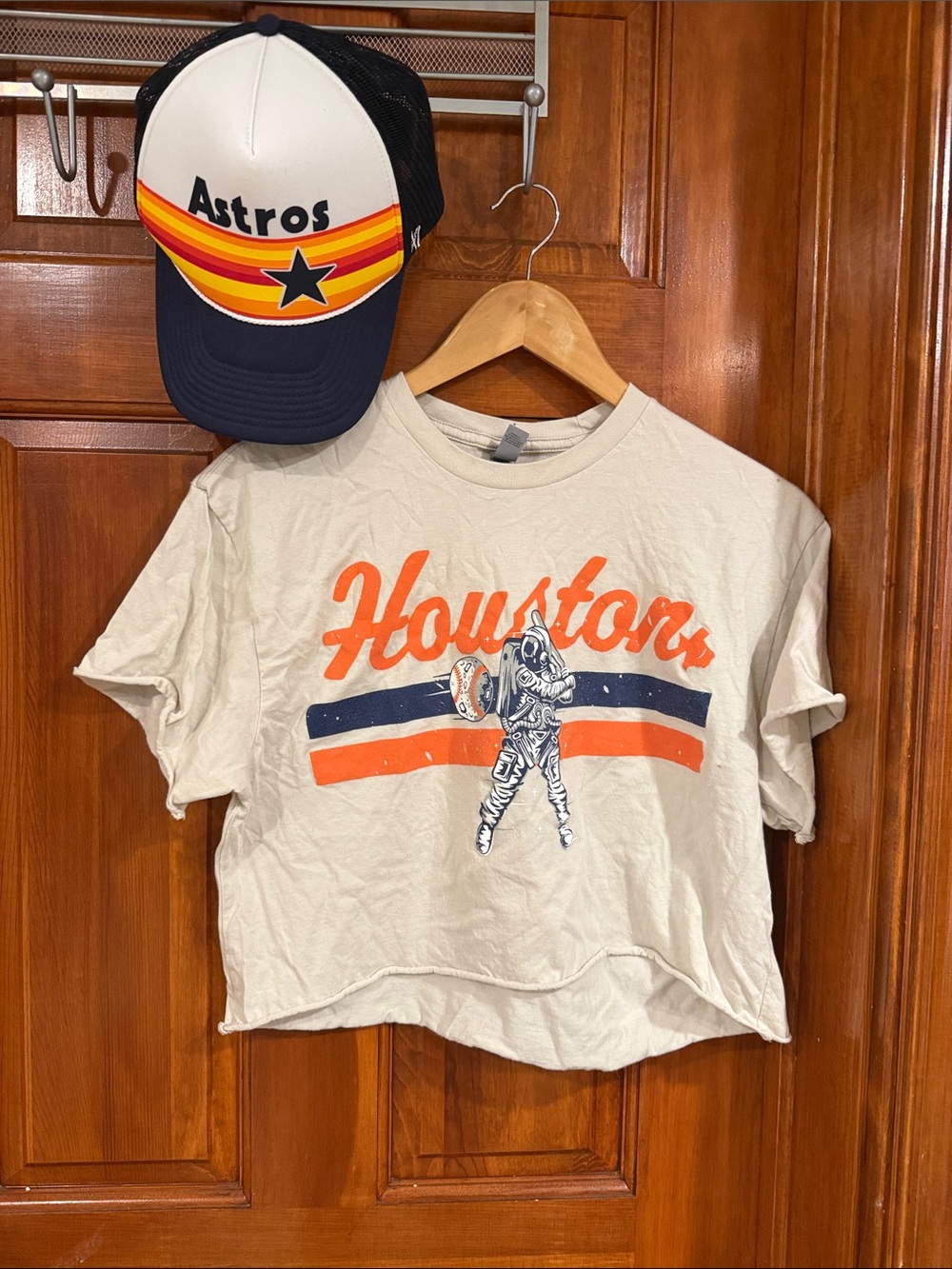 Houston Astronaut Graphic Tee with Astros Trucker Hat - Cream & Navy